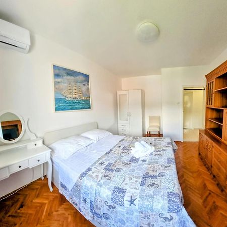 Apartment Lea Bayview Дубровник Екстериор снимка