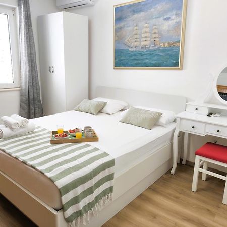 Apartment Lea Bayview Дубровник Екстериор снимка