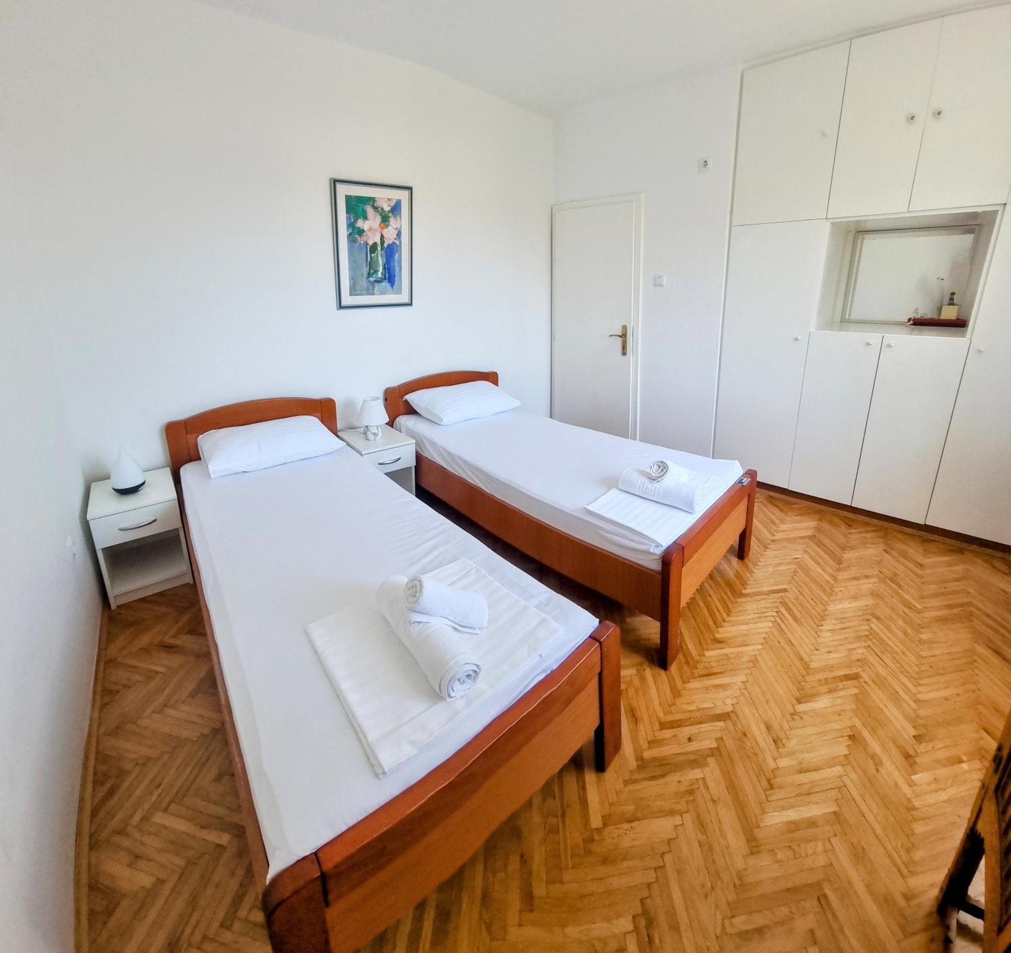 Apartment Lea Bayview Дубровник Екстериор снимка