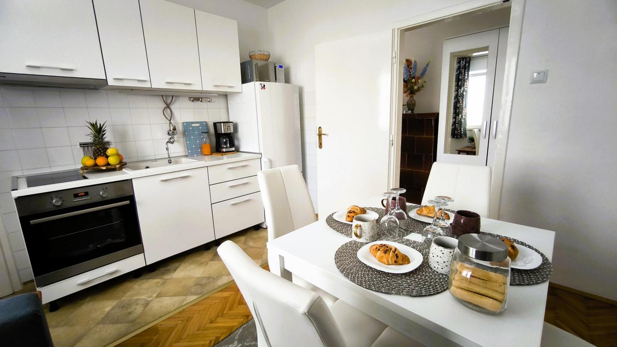 Apartment Lea Bayview Дубровник Екстериор снимка